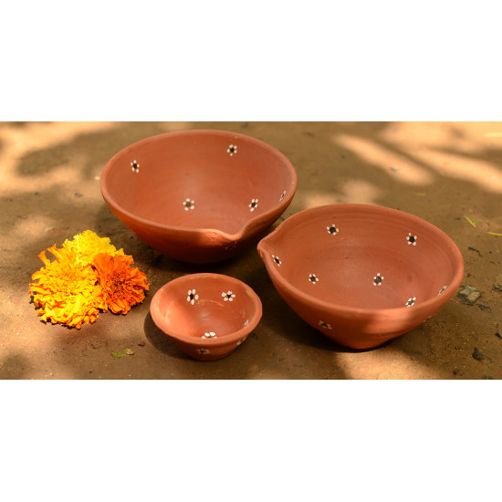 Diya { 1Large + 1Medium + 1Small Diya }